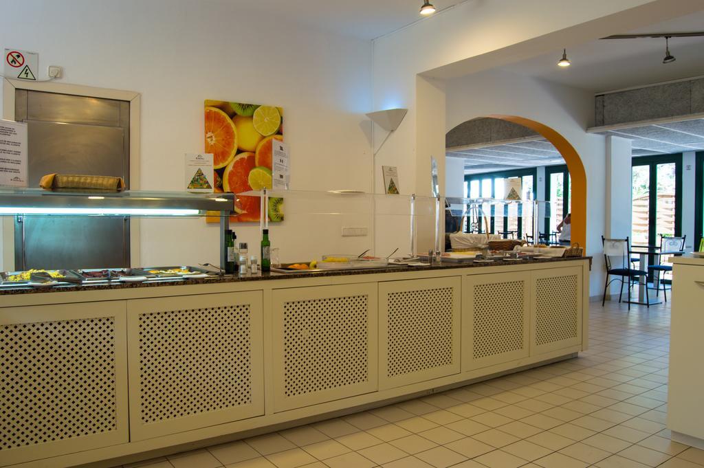 Hostal Rosales Es Pujols Exteriör bild