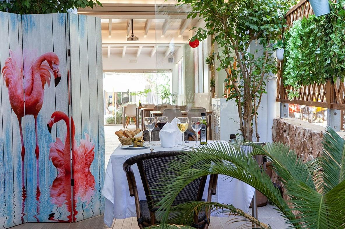 Hostal Rosales Es Pujols Exteriör bild