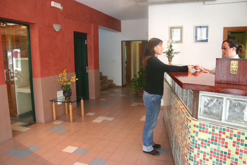 Hostal Rosales Es Pujols Exteriör bild
