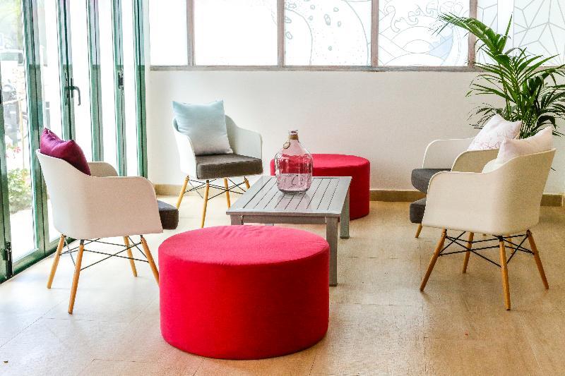 Hostal Rosales Es Pujols Exteriör bild